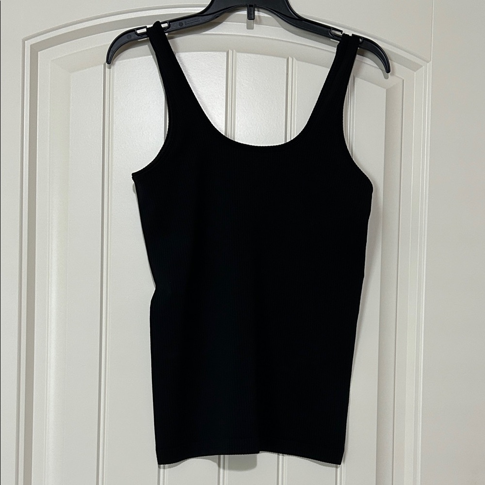 Classic Ribbed Black Women's Tank Top-Athleta